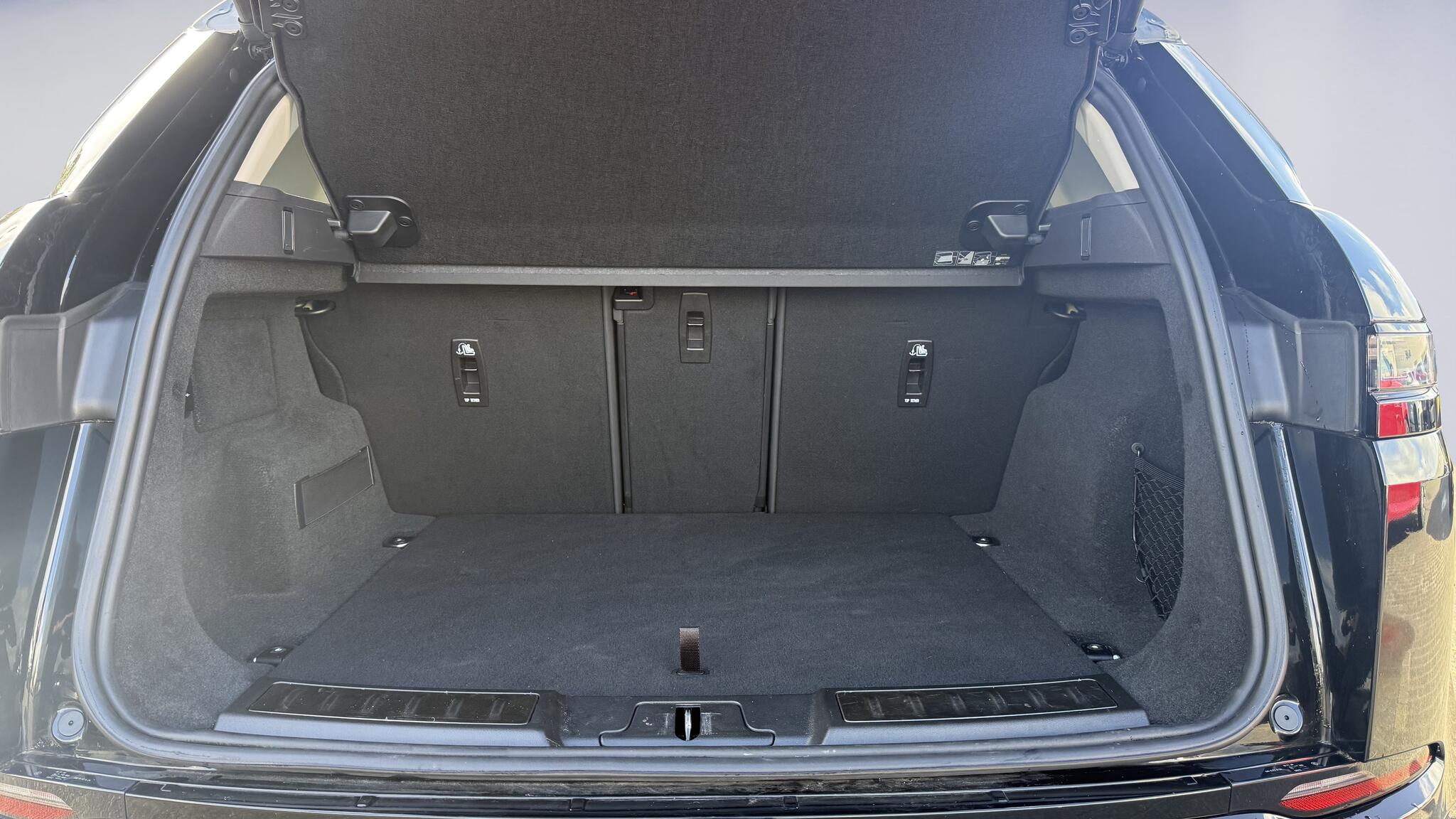Land Rover Range Rover Evoque view 10