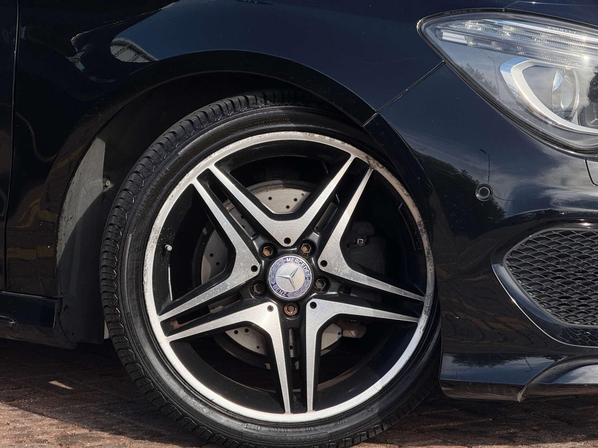 Mercedes-Benz Cla view 9