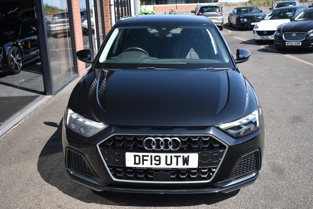 Audi A1 view 3