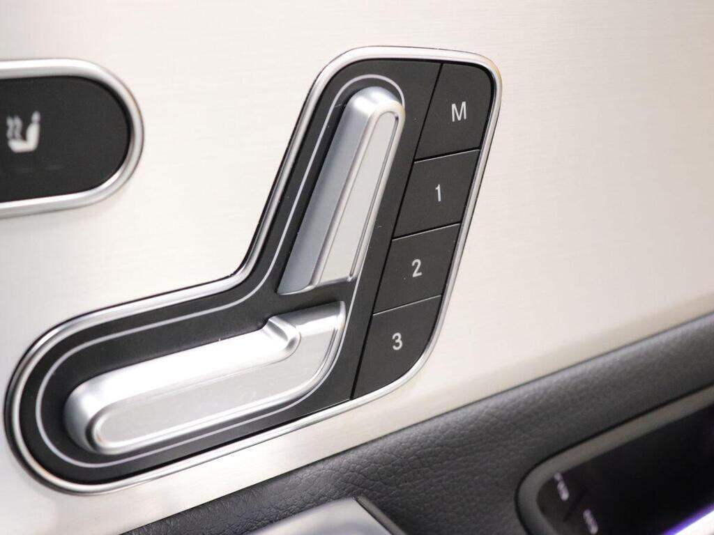 Mercedes-Benz CLA view 12