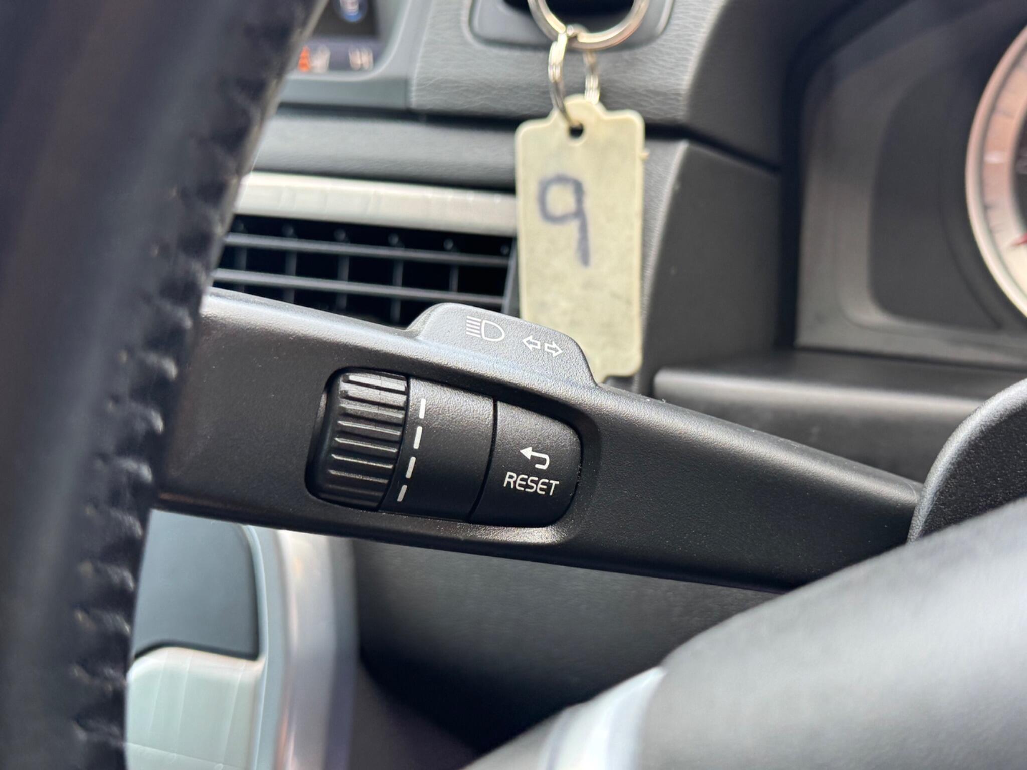 Volvo XC70 view 19