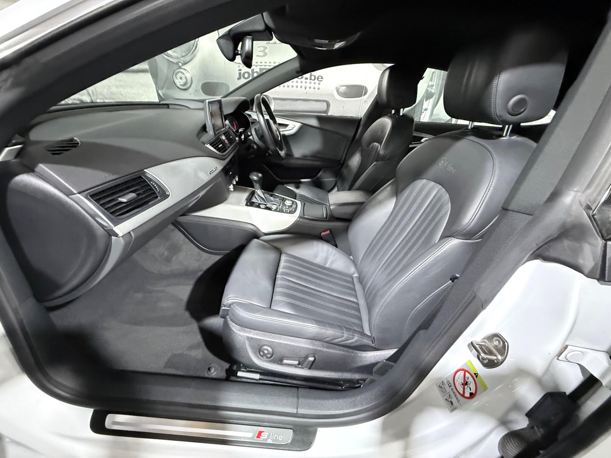 Audi A7 view 7