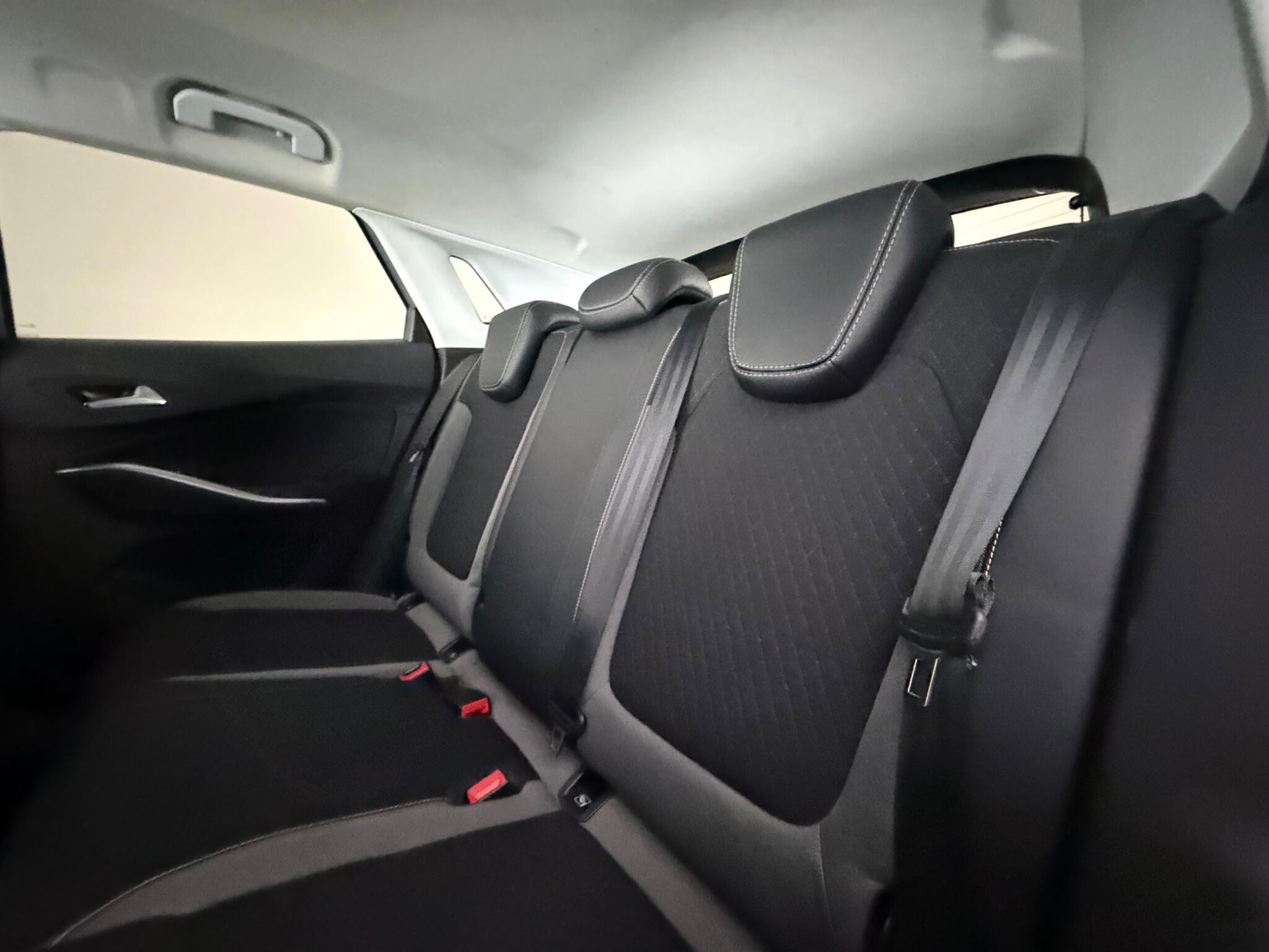 Vauxhall Grandland view 19