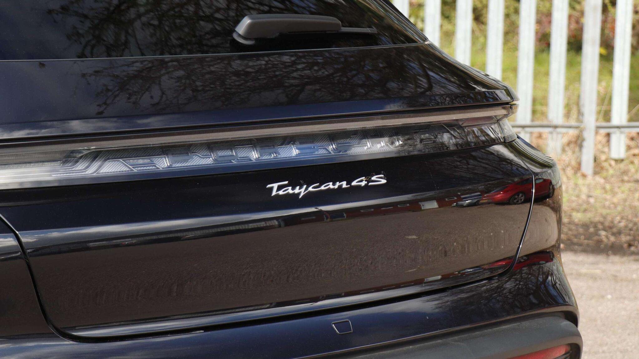 Porsche Taycan view 29