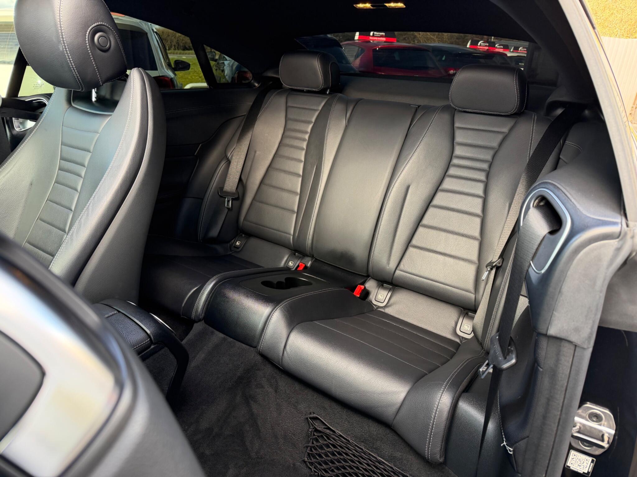 Mercedes-Benz E Class view 8