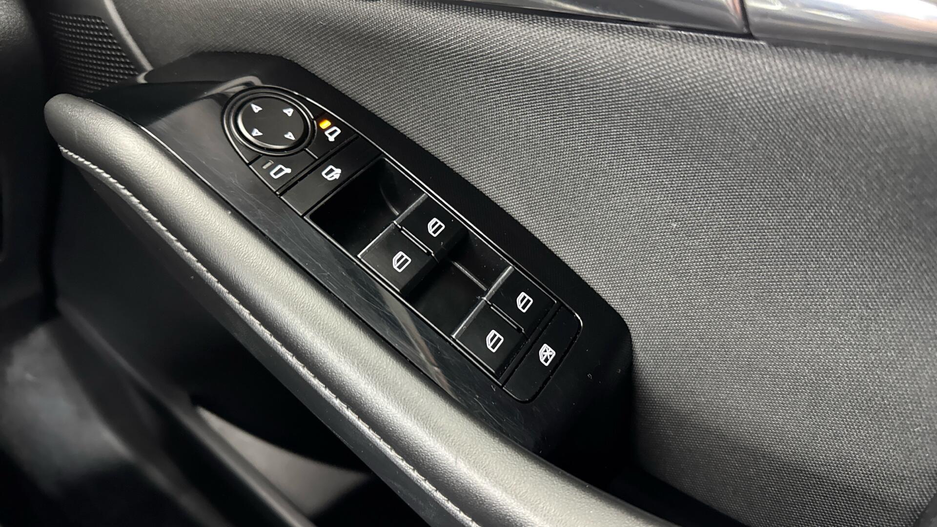 Mazda CX-30 view 43