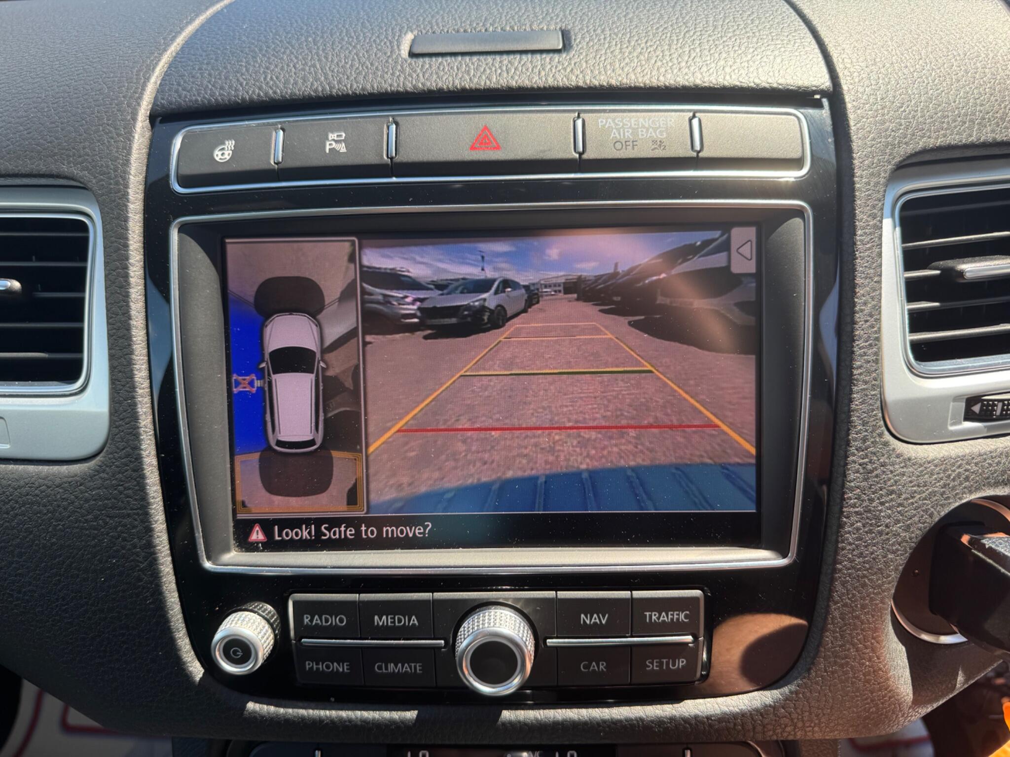 Volkswagen Touareg view 33