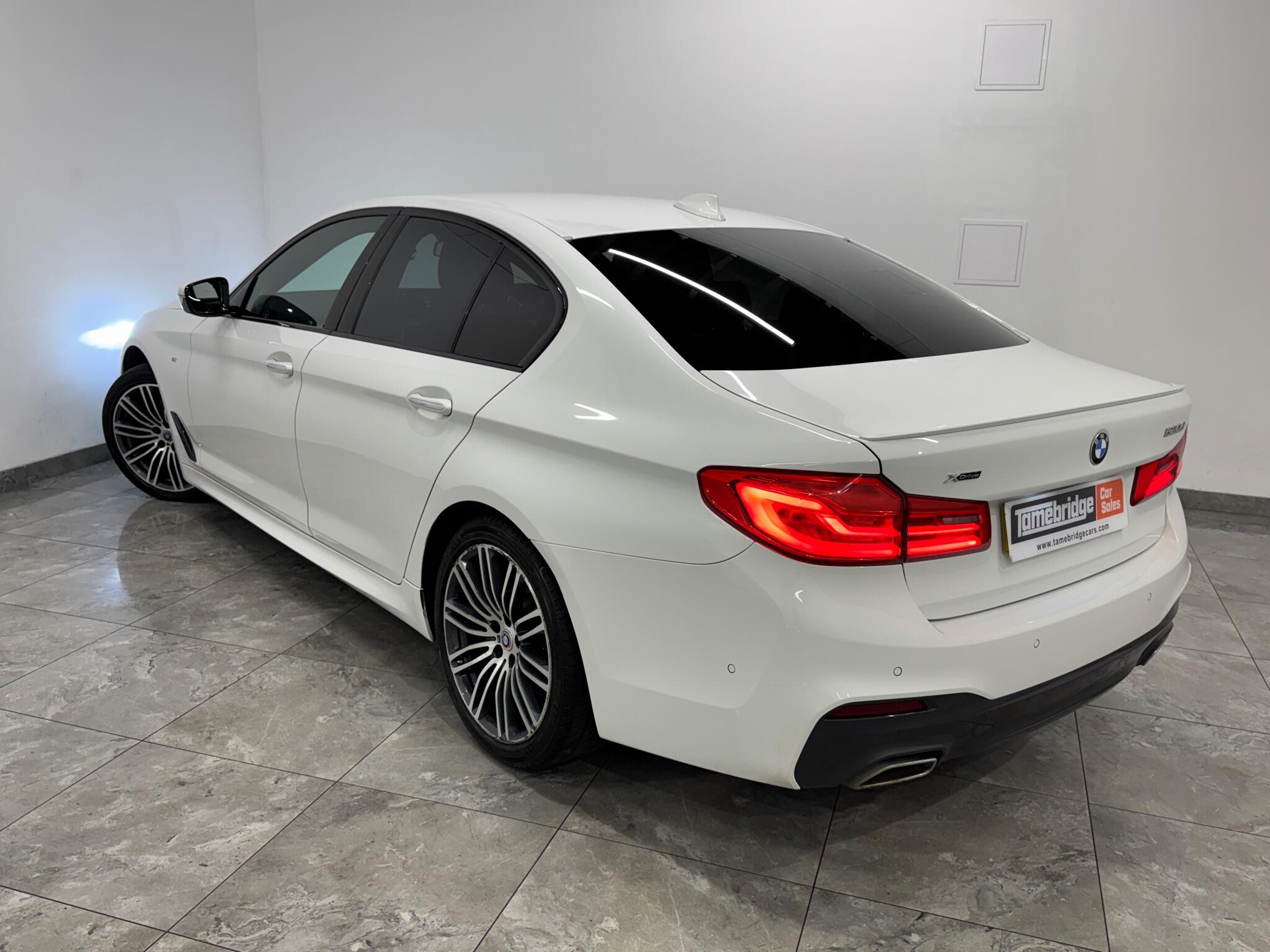 BMW 5 Series view 5