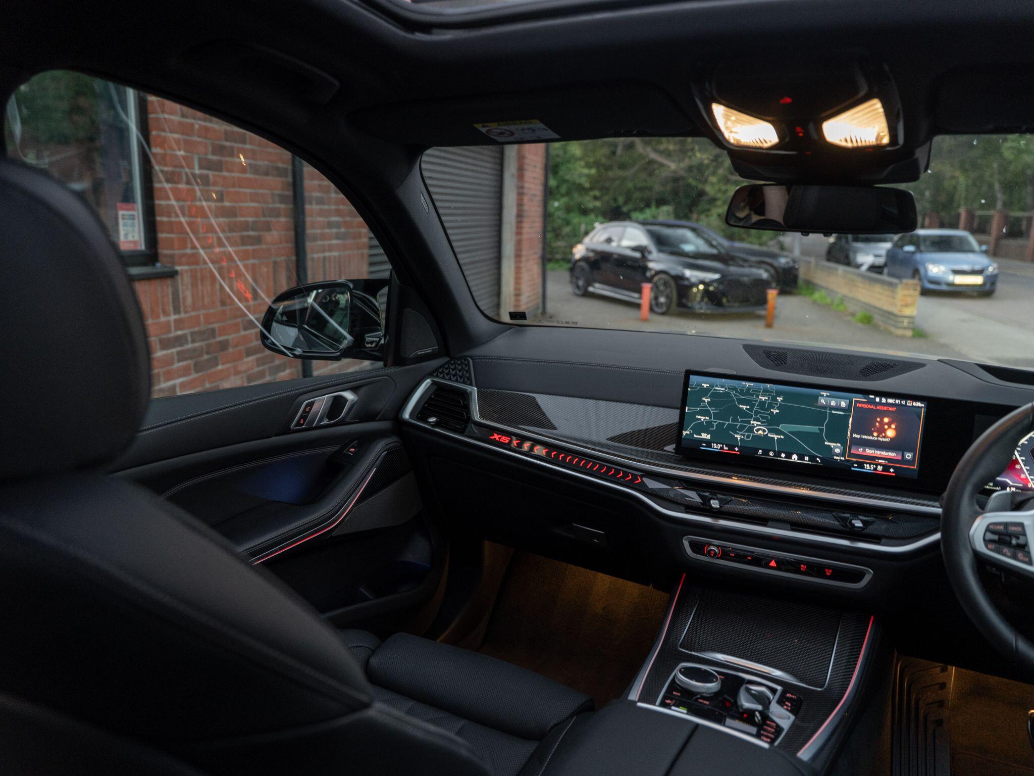 BMW X5 view 32