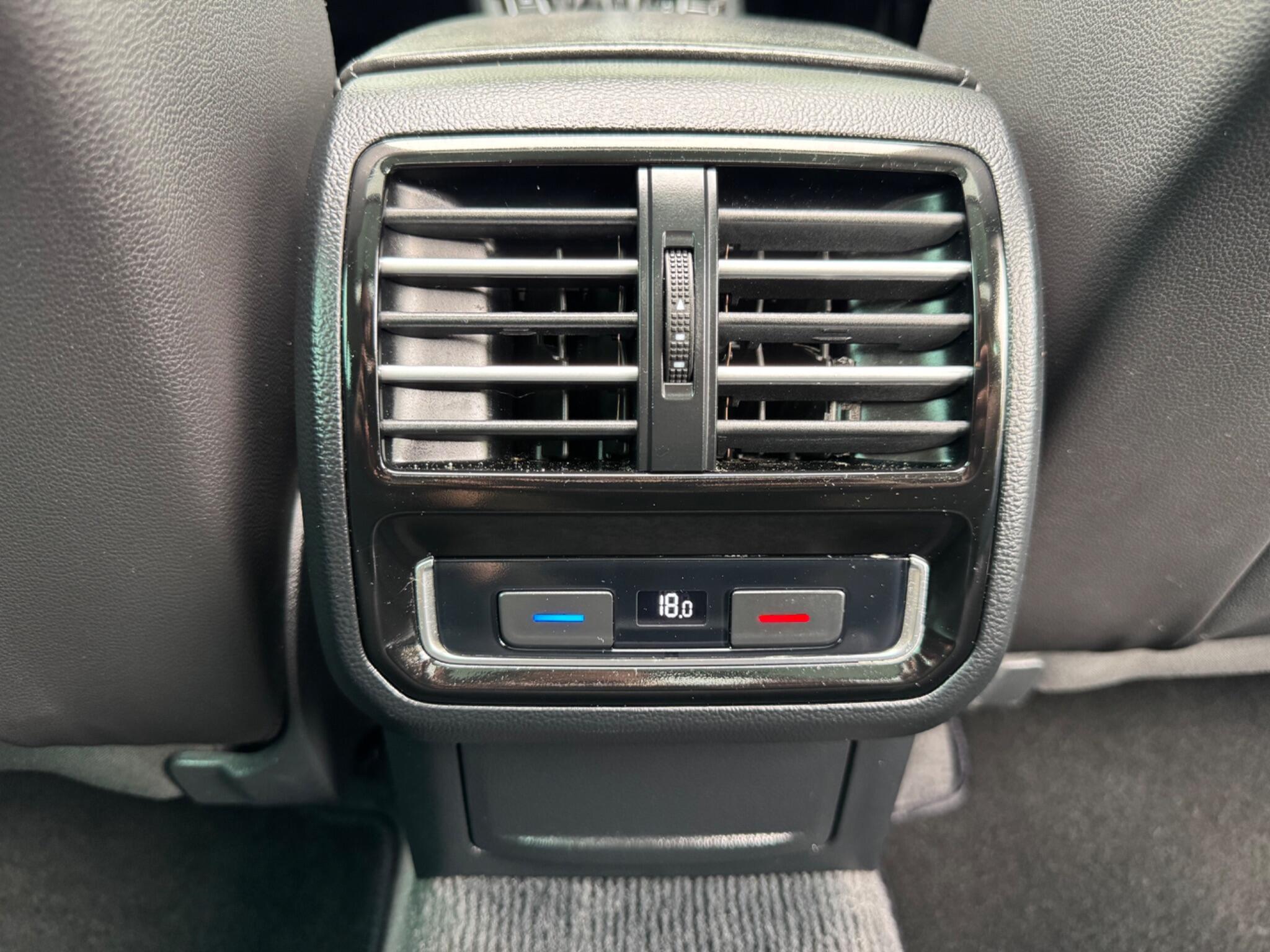 Volkswagen Passat view 66