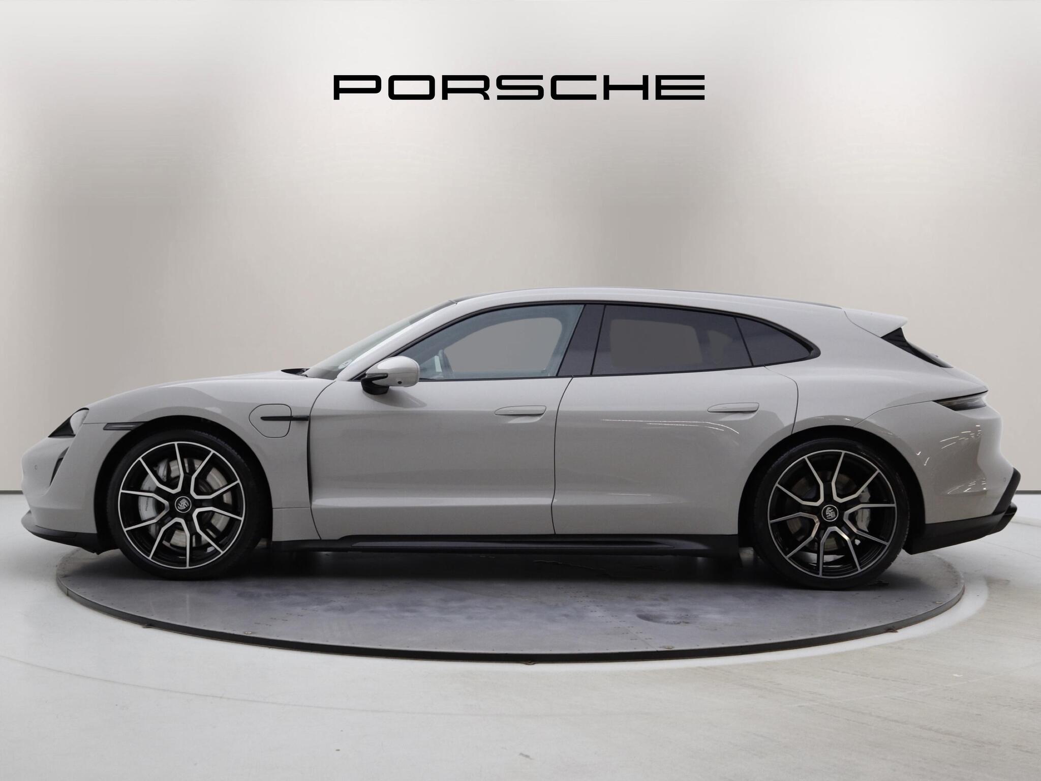 Porsche Taycan view 4