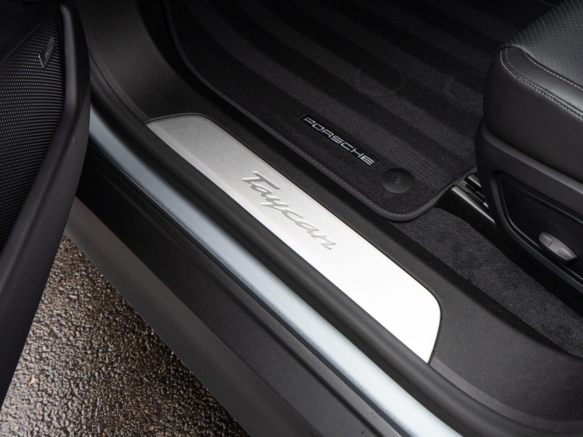 Porsche Taycan view 49
