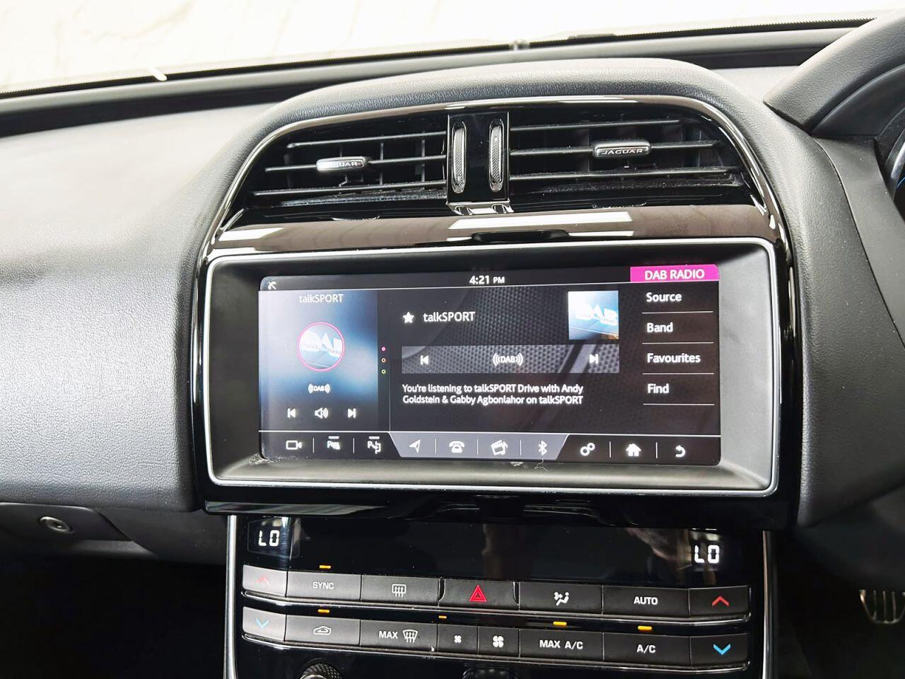 Jaguar Xe view 15