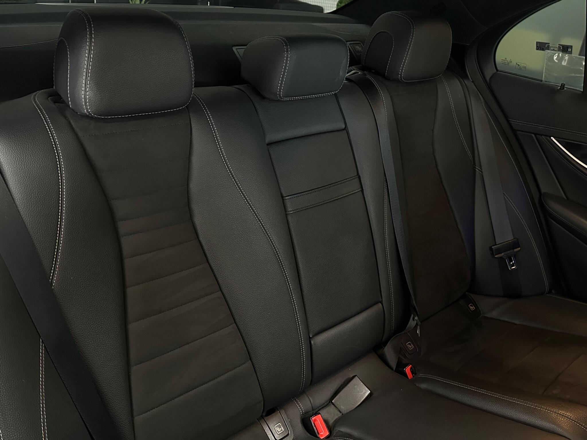Mercedes-Benz E Class view 35