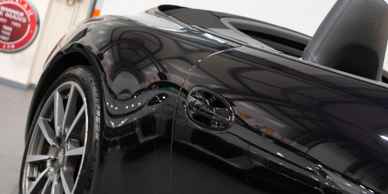 Porsche 911 view 52