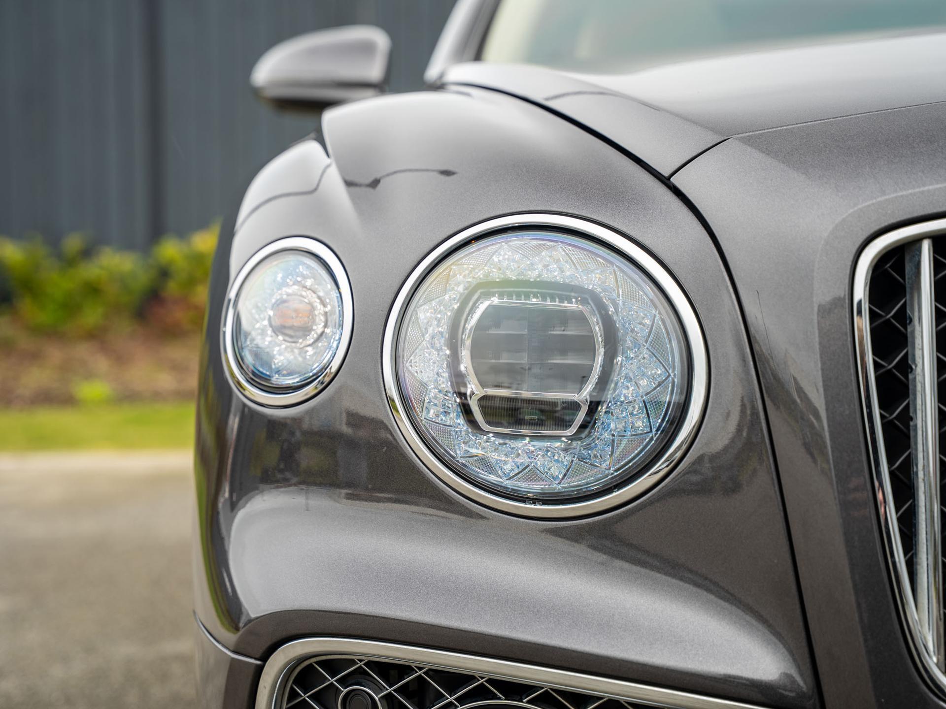 Bentley Flying Spur view 42