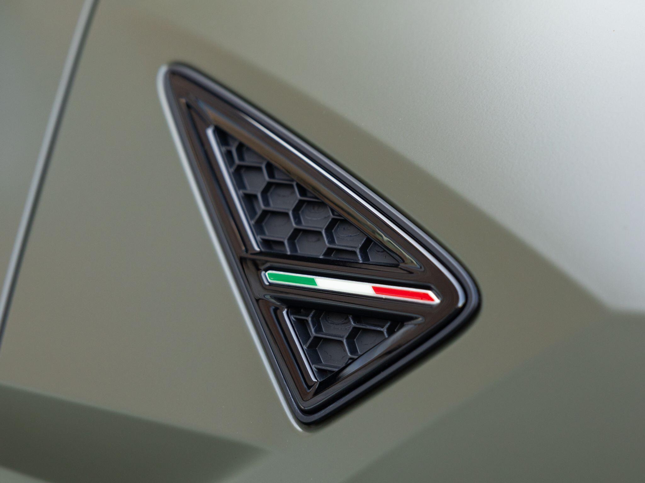 Lamborghini Urus view 16