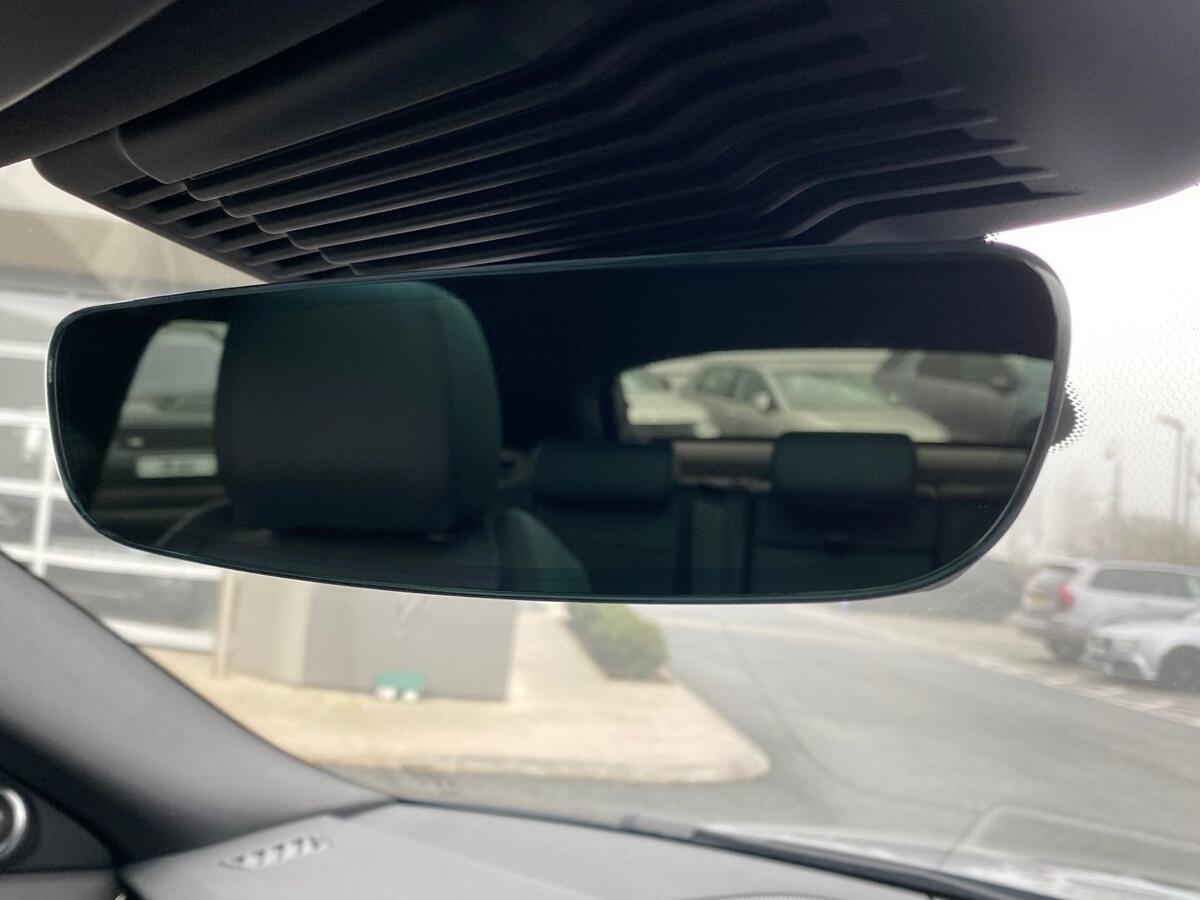 Land Rover Range Rover Evoque view 22