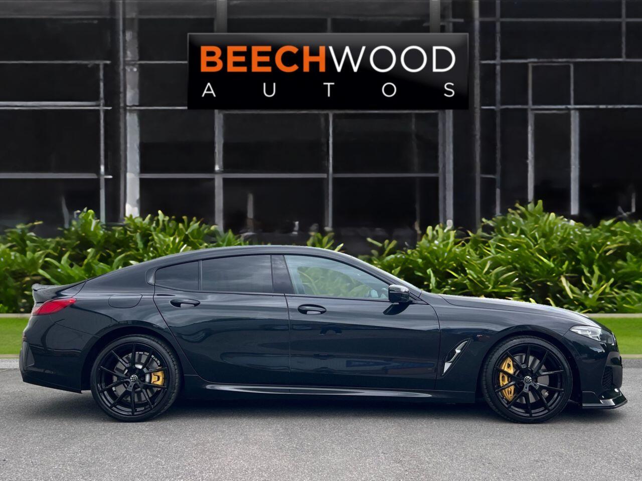 BMW 8 Series view 6
