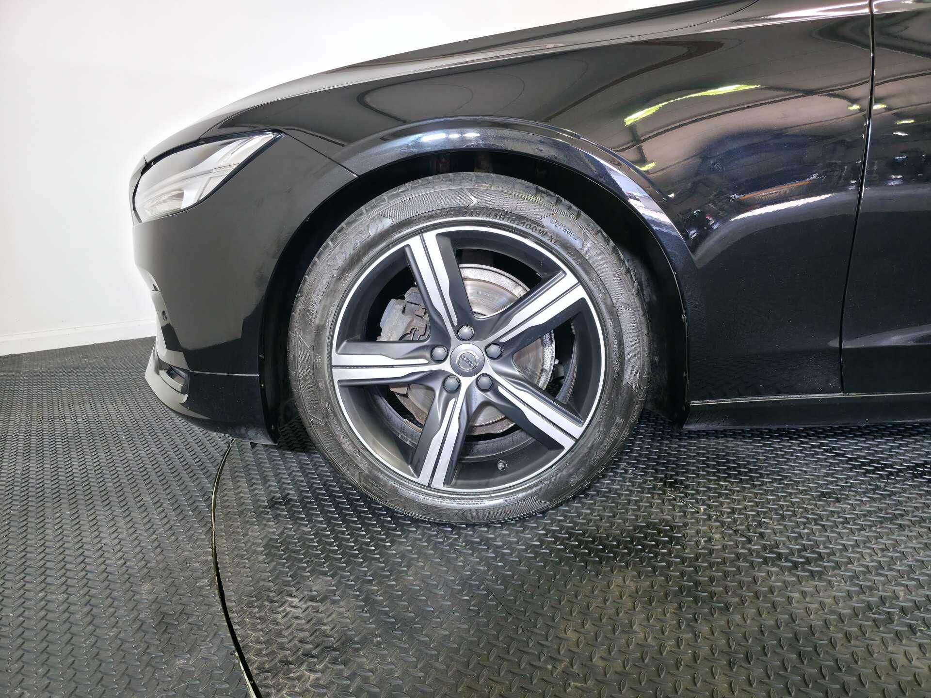 Volvo S90 view 80