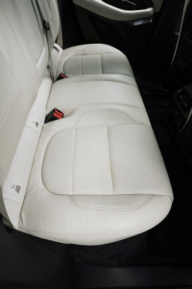 Jaguar E-Pace view 12