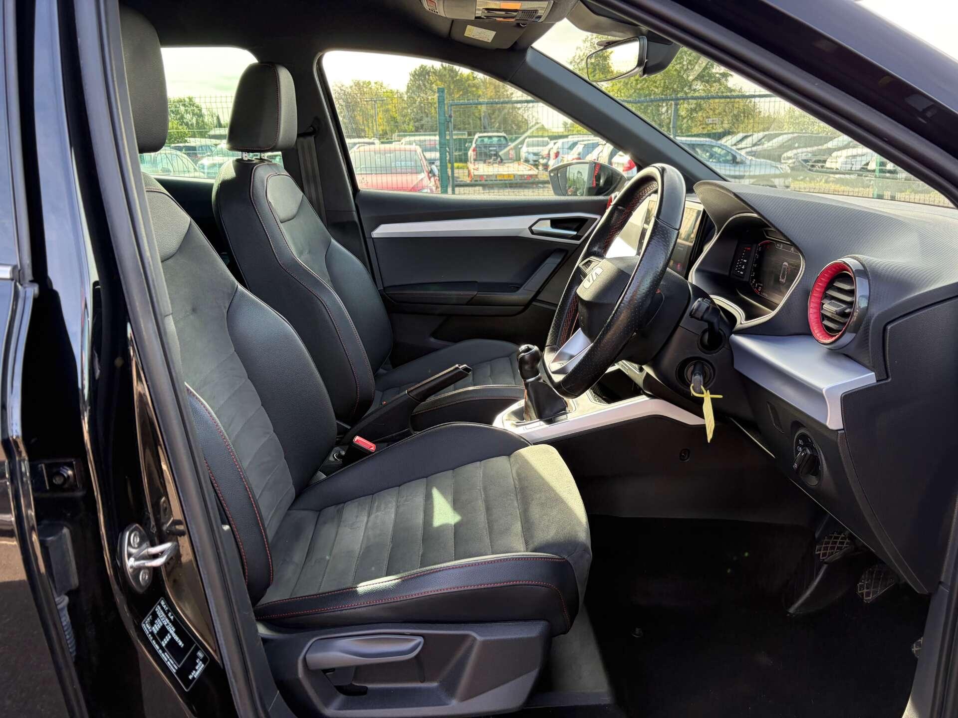 Seat Arona view 35