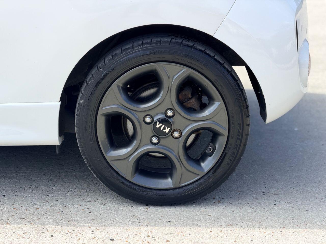 Kia Picanto view 12