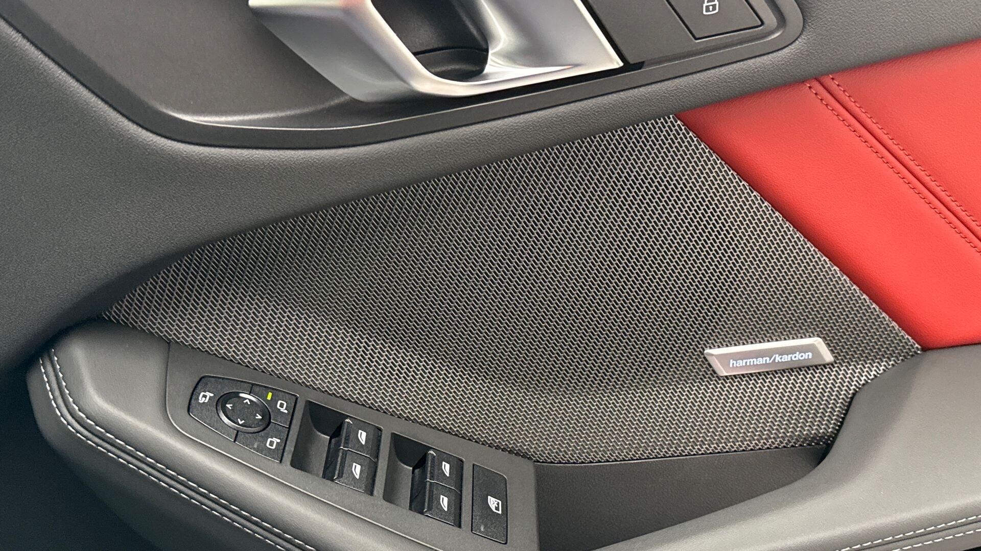 BMW 2 Series view 21