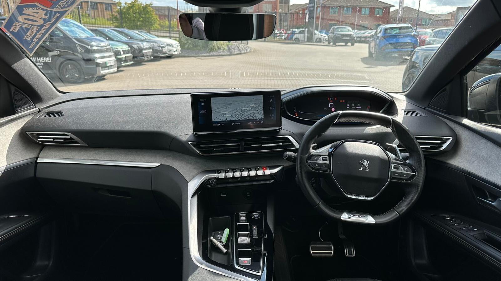Peugeot 5008 view 18