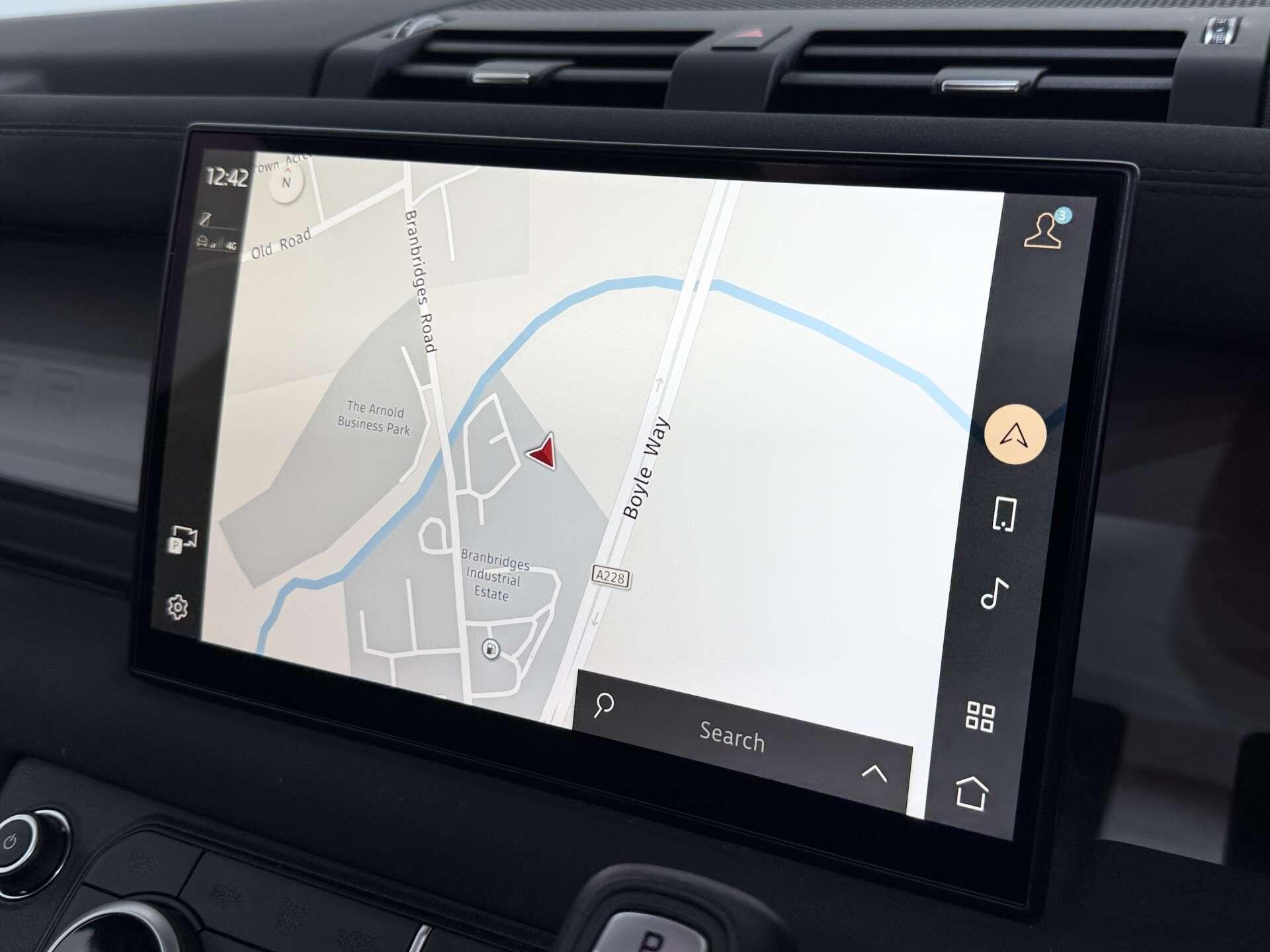 Land Rover Defender view 44