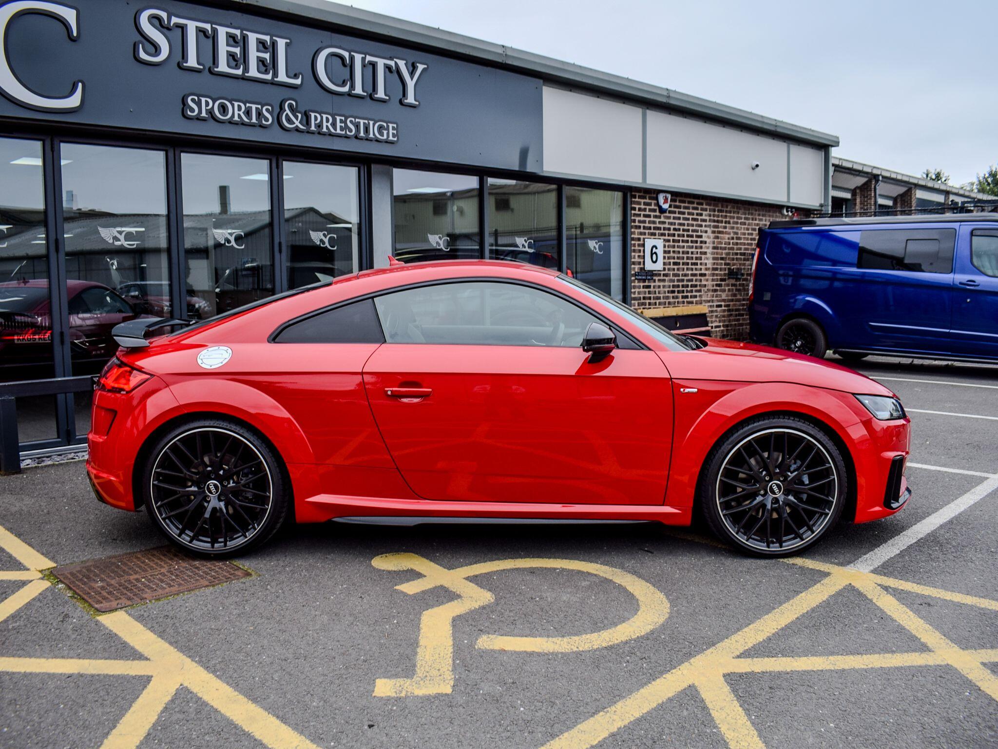Audi TT view 5
