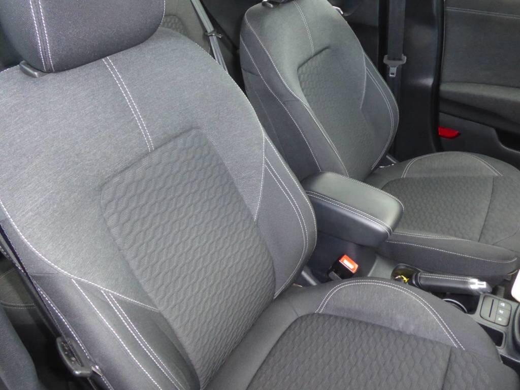 Ford Puma view 13
