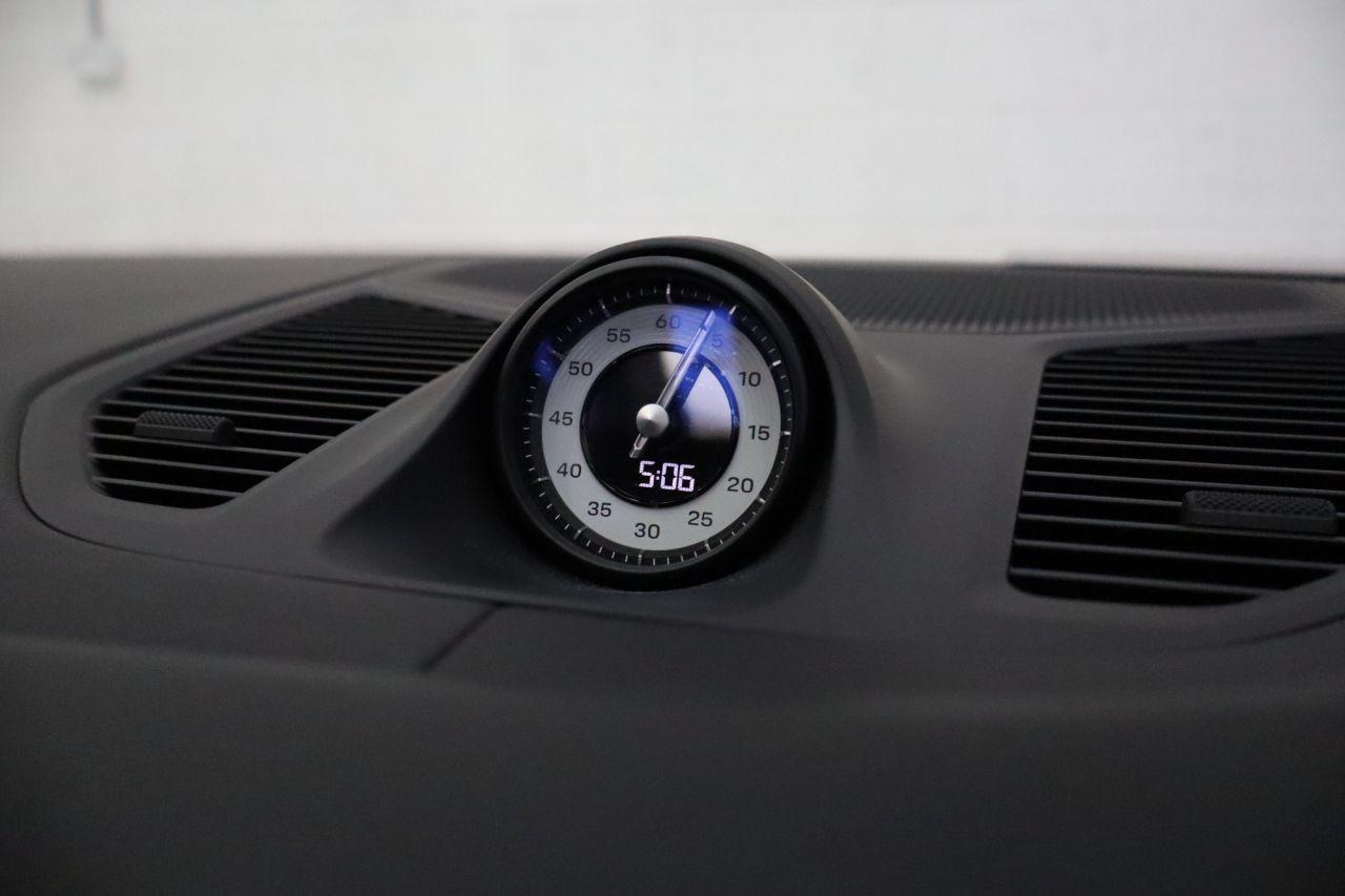Porsche Cayenne view 28