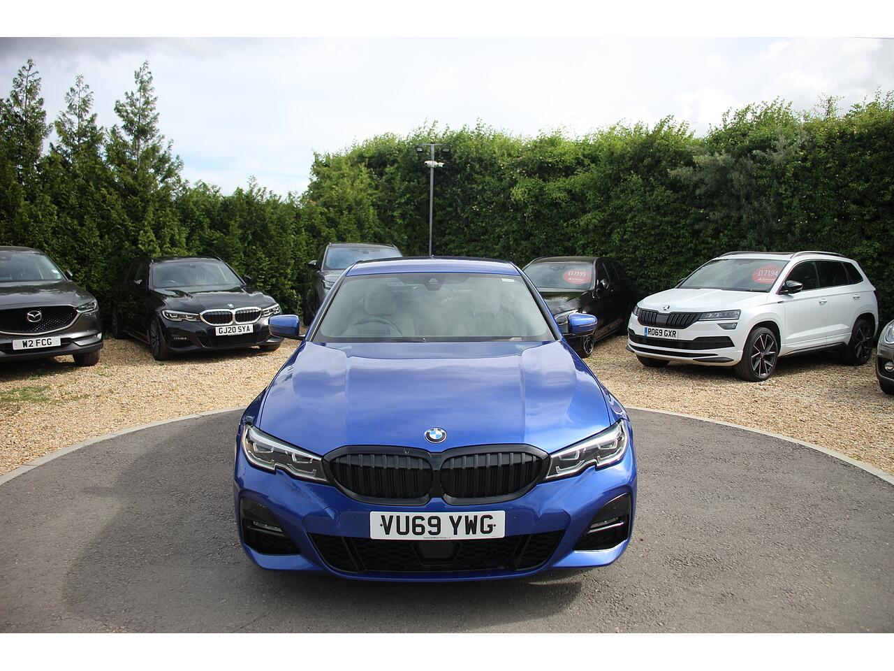 BMW 3 Series view 3