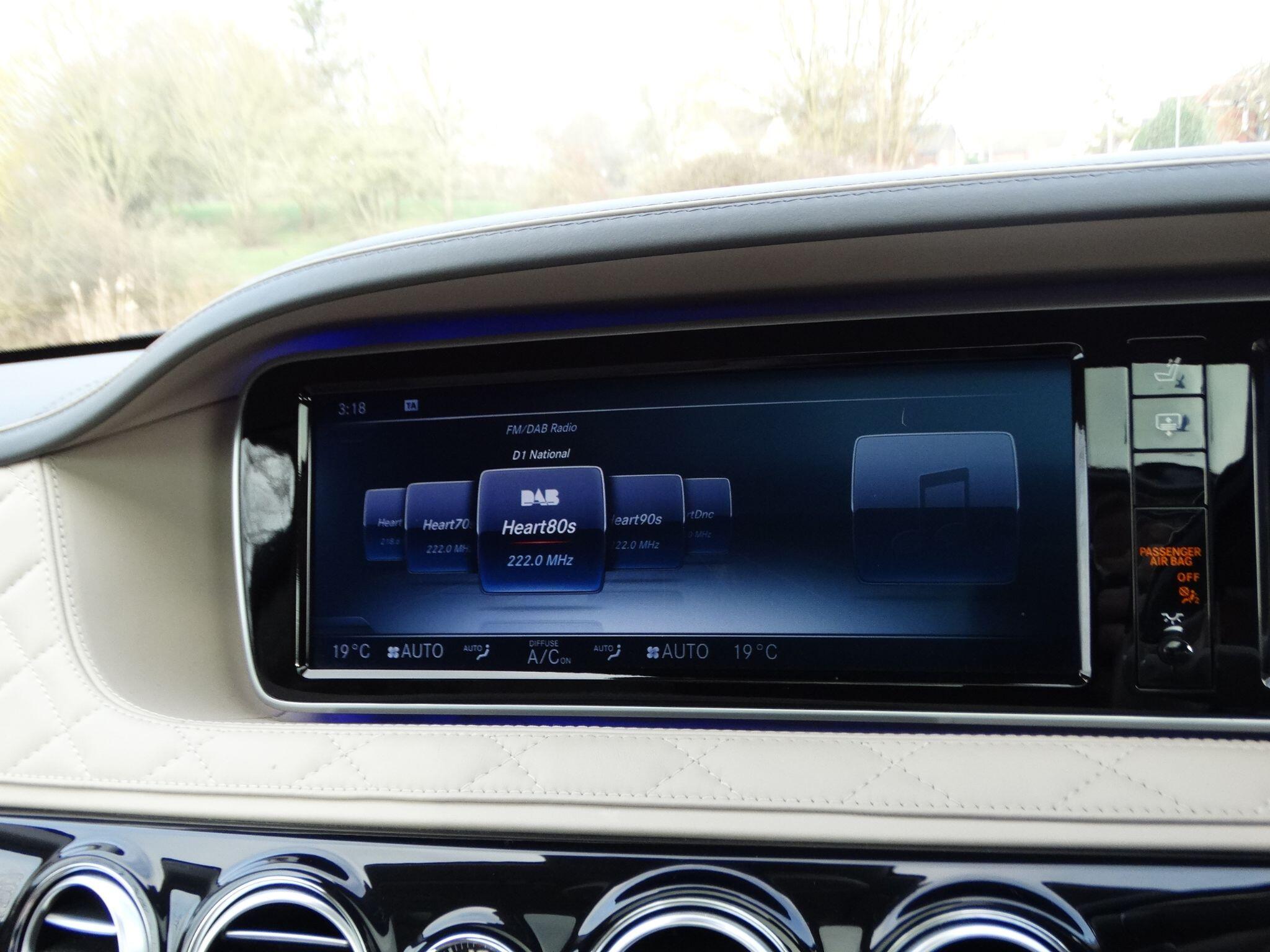 Mercedes-Benz Maybach S Class view 41