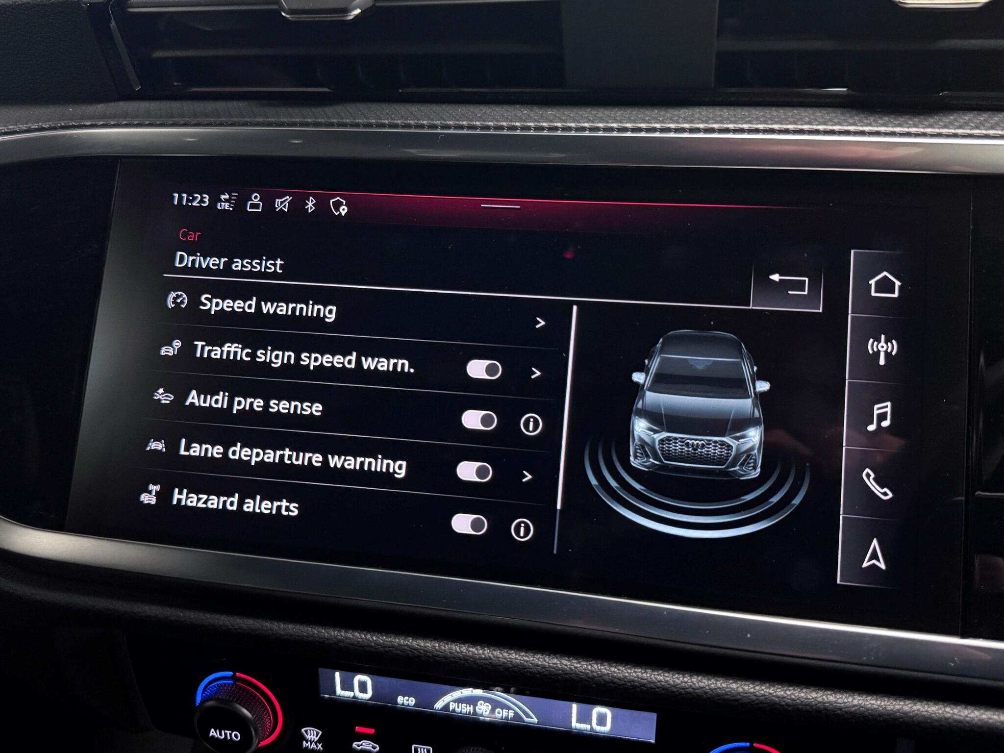 Audi Q3 view 53