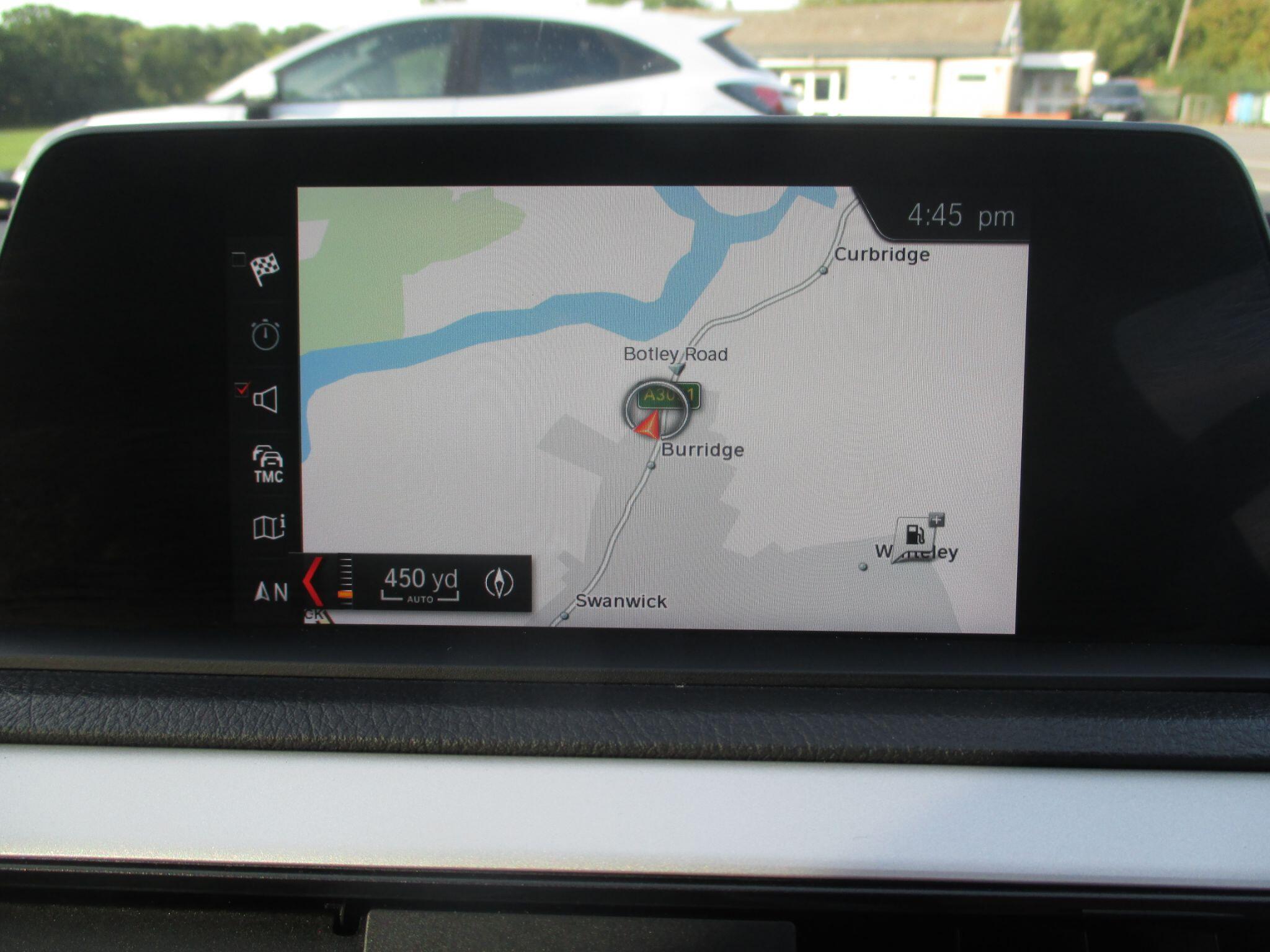 BMW 1 Series view 40