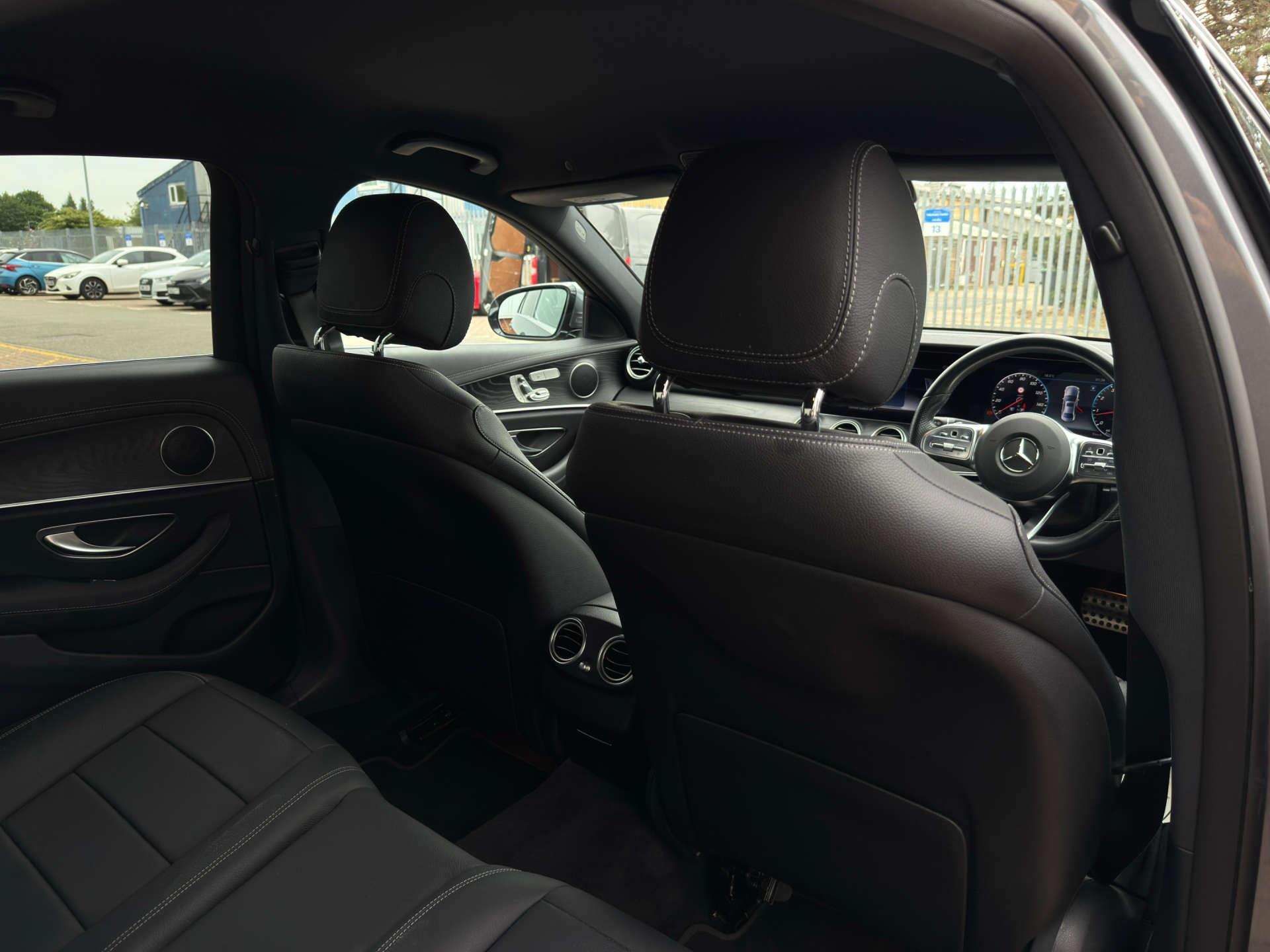Mercedes-Benz E Class view 27