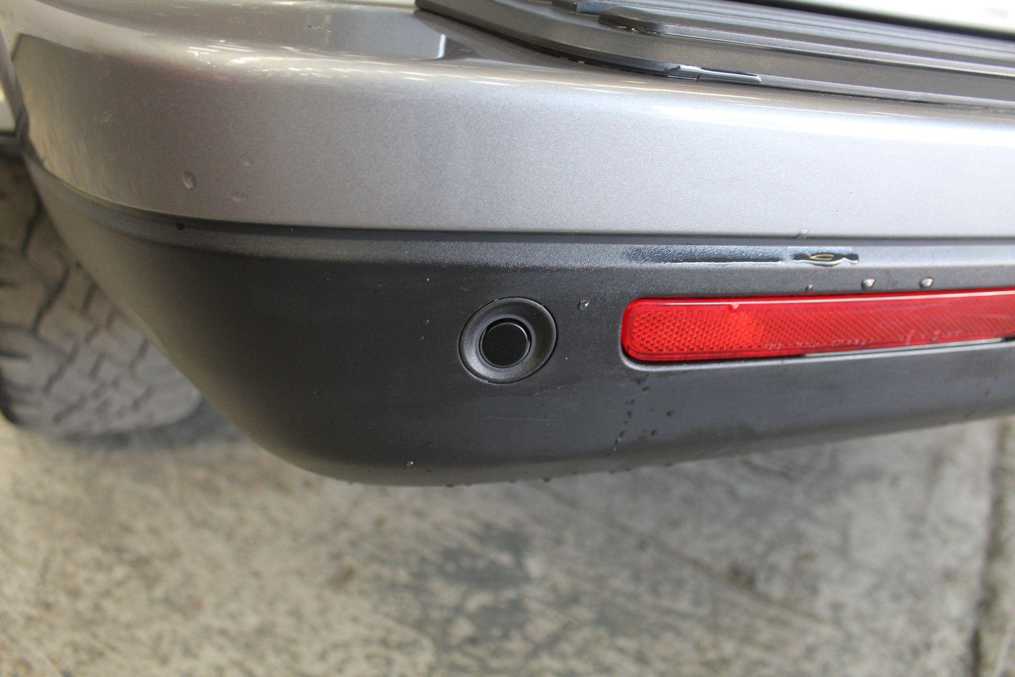 Land Rover Discovery view 20