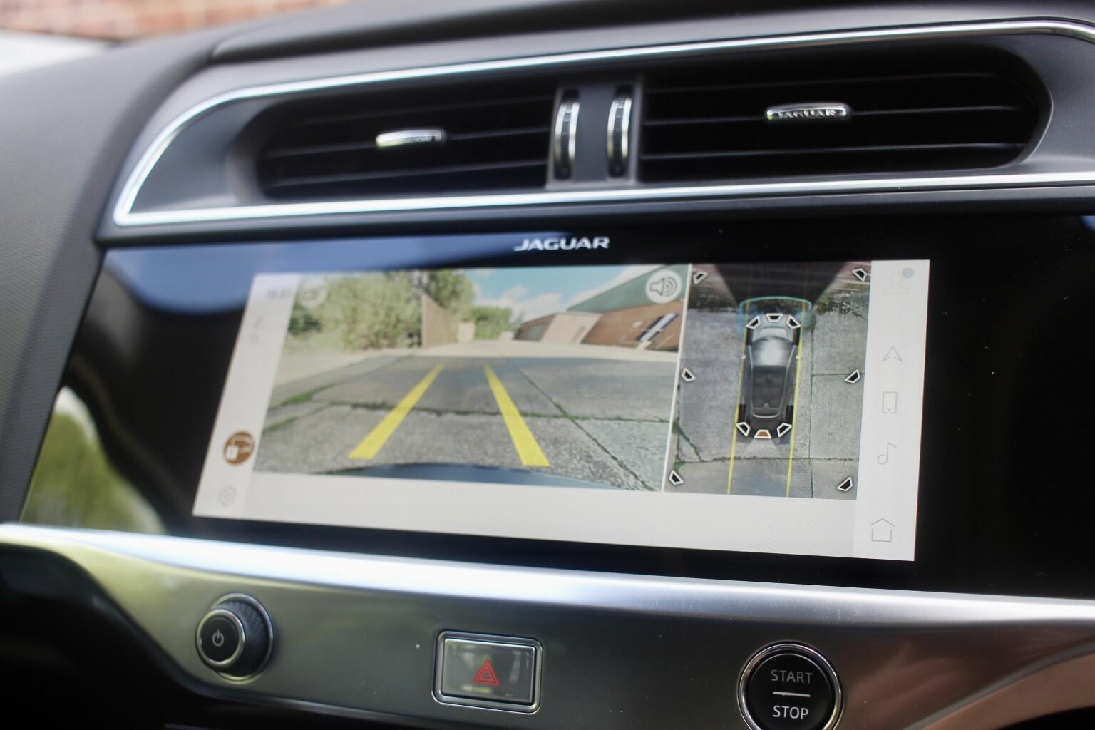 Jaguar I-Pace view 20