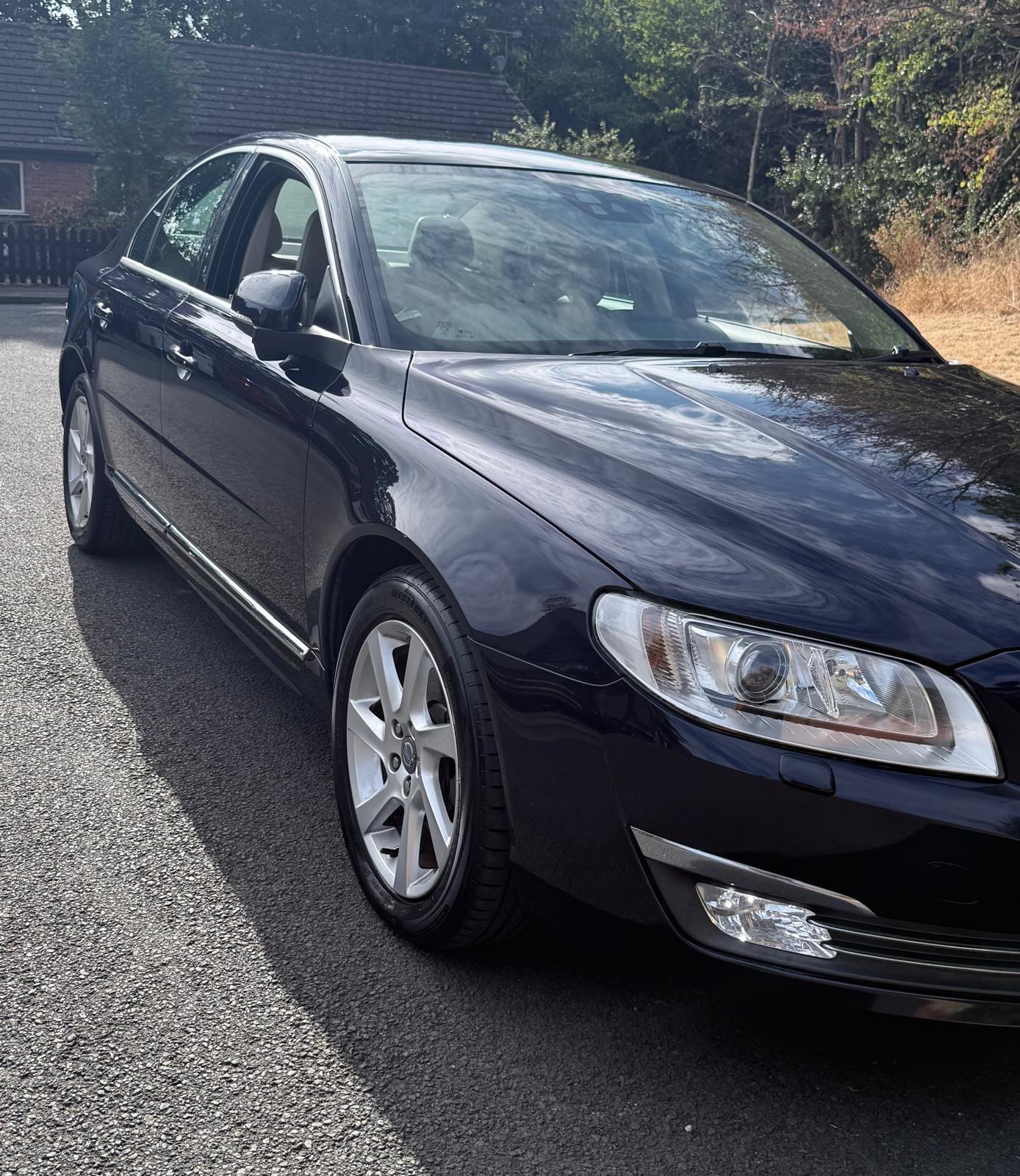 Volvo S80 view 21