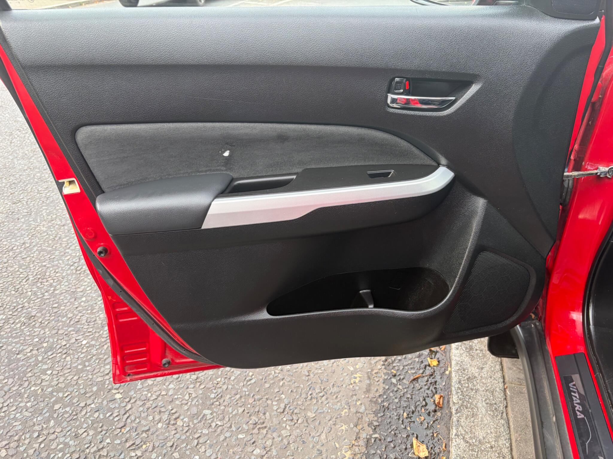 Suzuki Vitara view 86