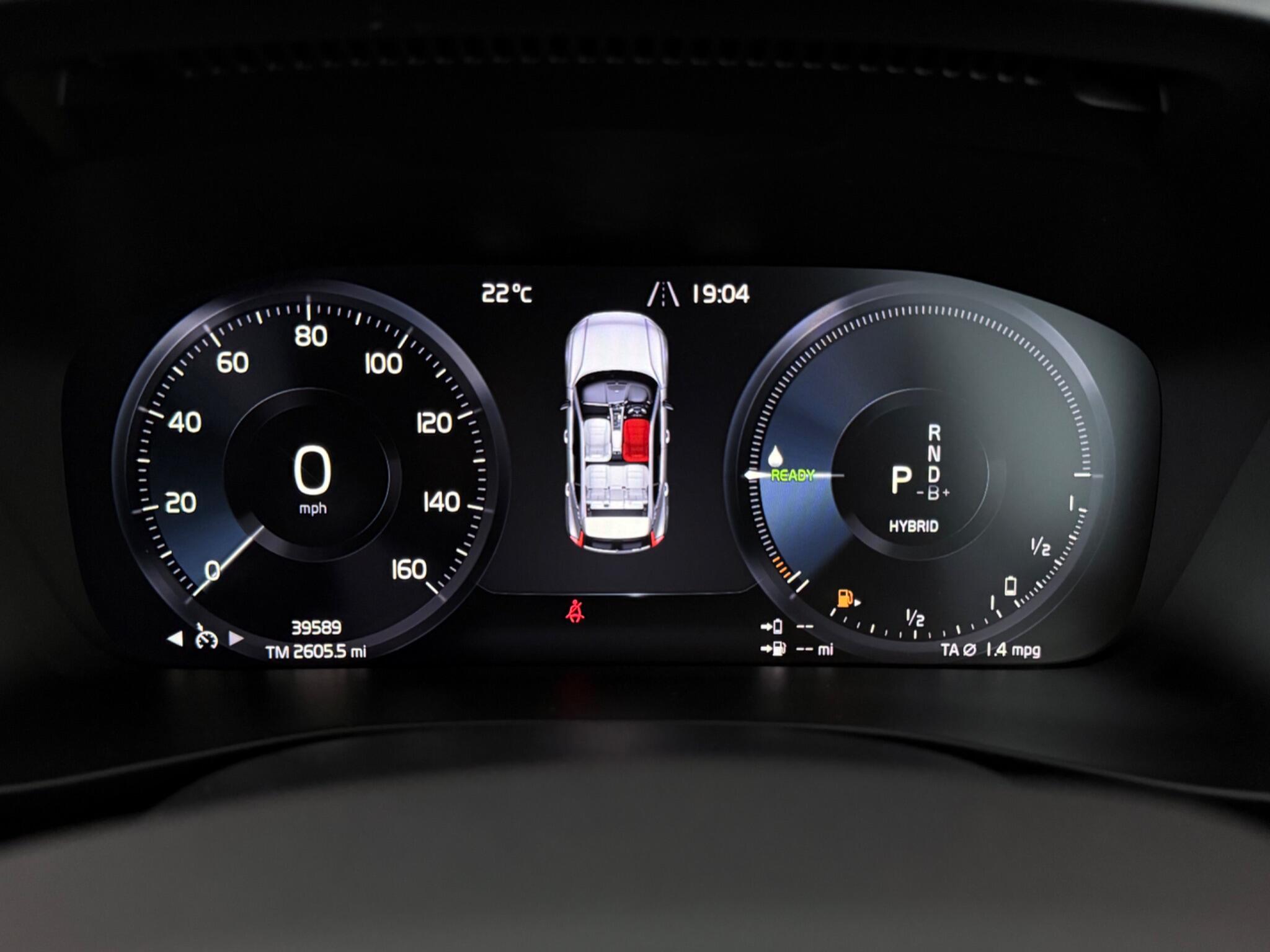 Volvo XC40 view 15