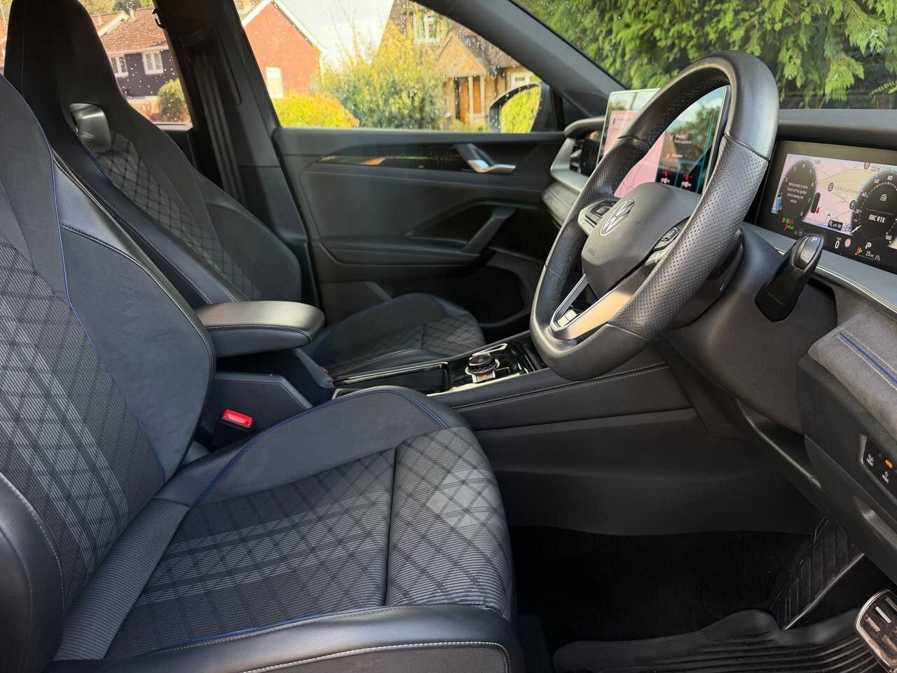 Volkswagen Tayron view 11