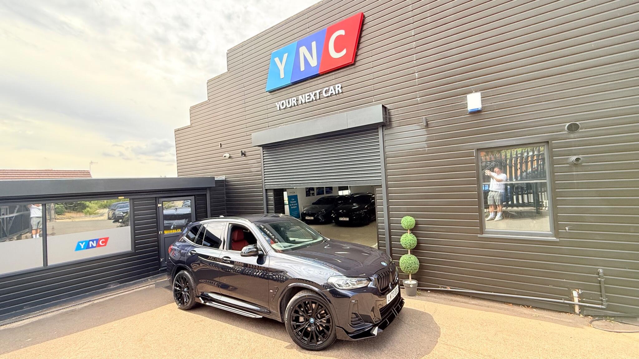 BMW X3 view 6