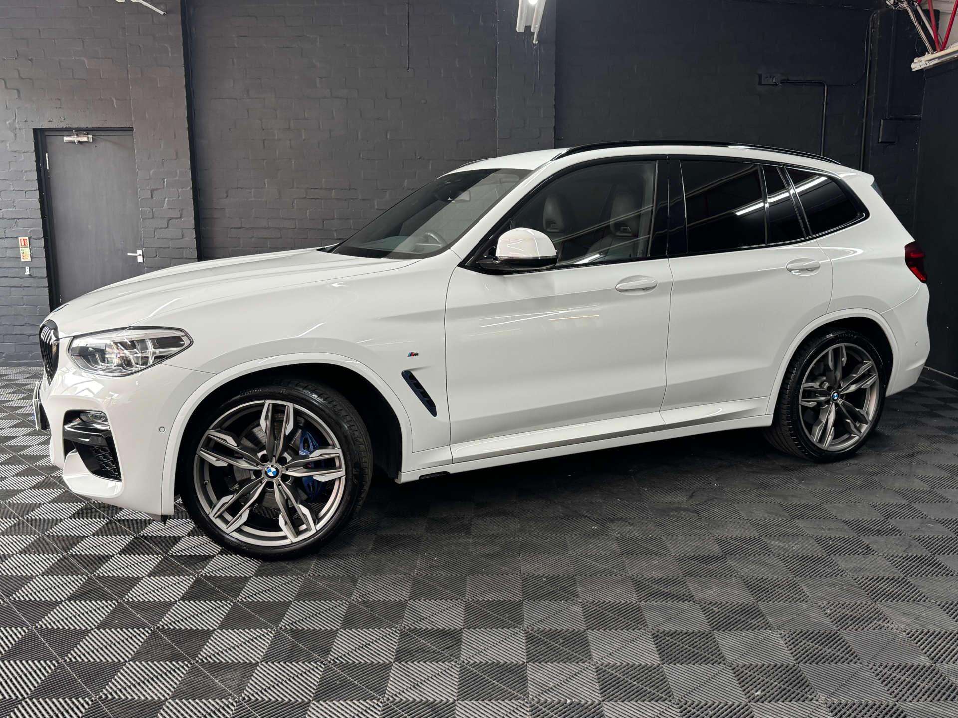 BMW X3 view 3