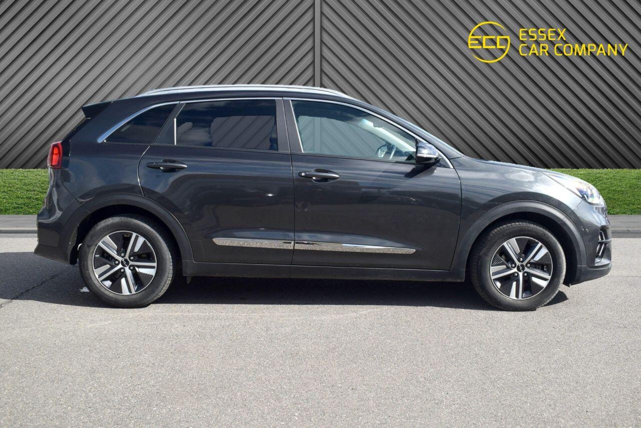Kia Niro view 5