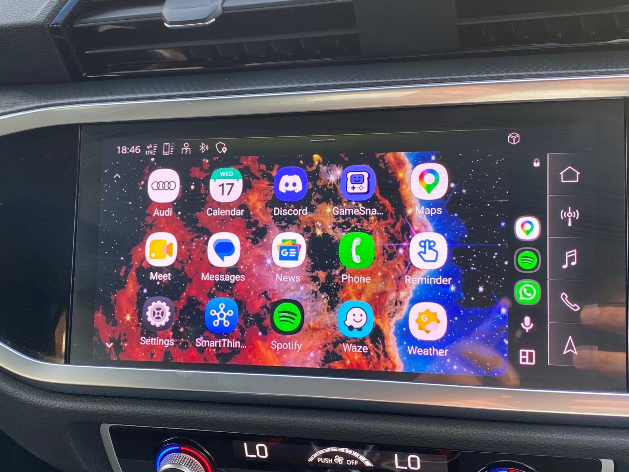 Audi Q3 view 20