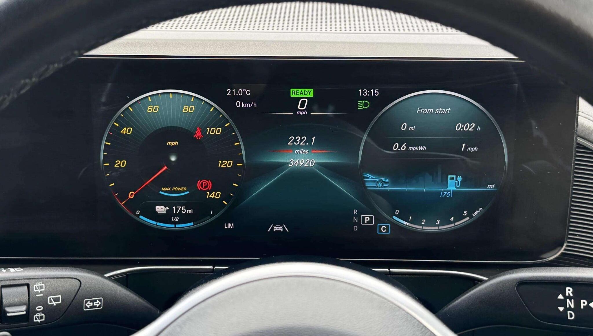 Mercedes-Benz EQC view 28