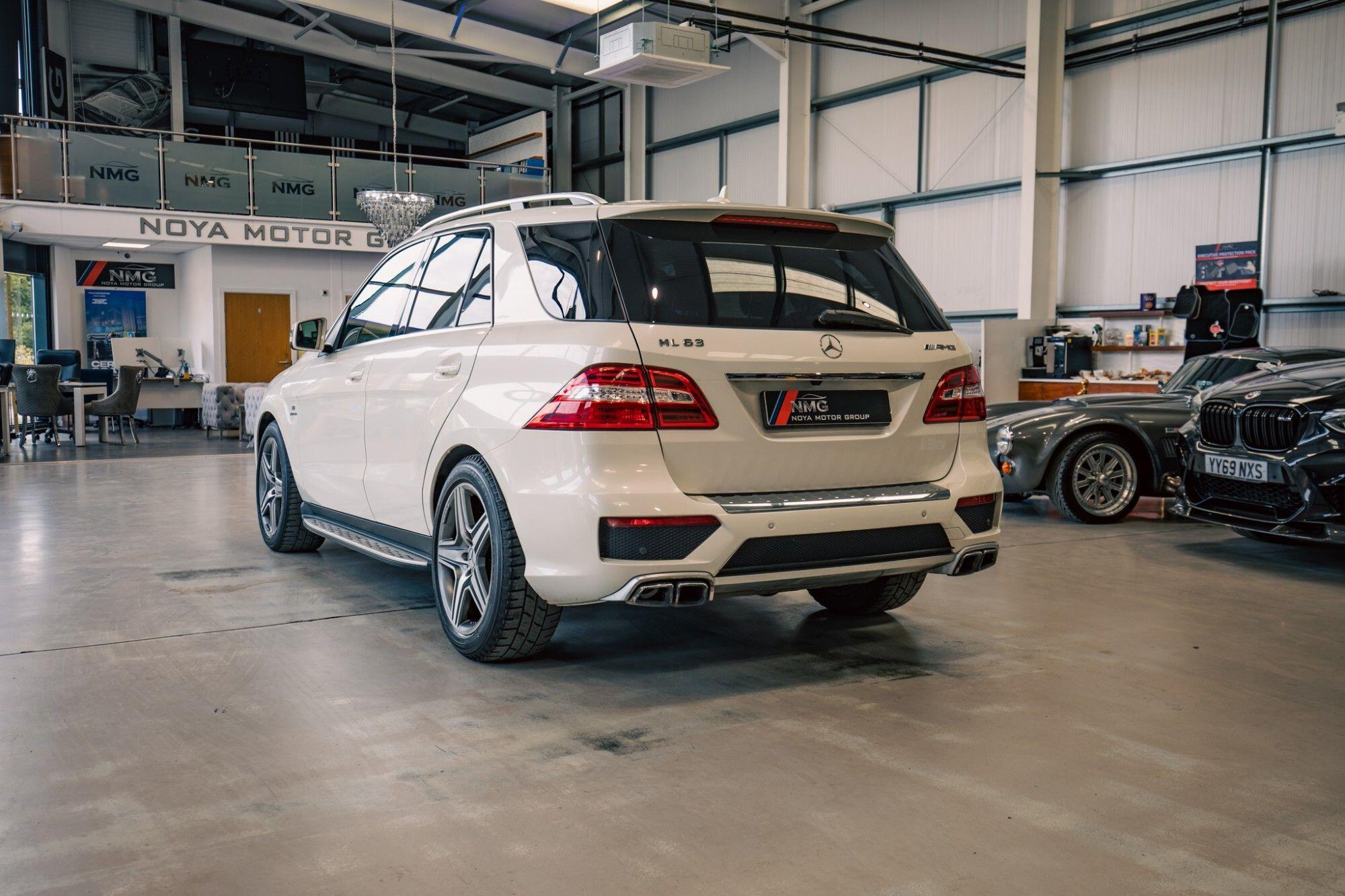 Mercedes-Benz M-Class view 34